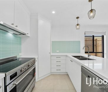 Brand New Family Home - 2 x Living Zones - Great Yard Space - Photo 4