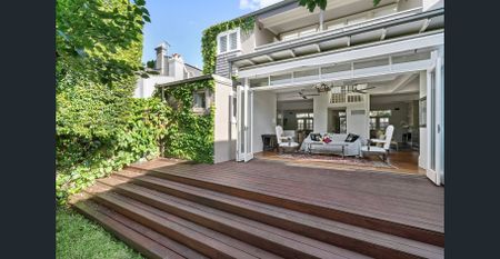 LUXURIOUS FOUR BEDROOM HOME WITH DOUBLE PARKING IN THE HEART OF WOOLLAHRA - Photo 3