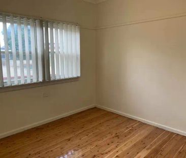 “2 BEDROOM HOME WITH AIR CONDITIONING” - Photo 2