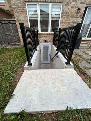 For Lease - 23 Bleasdale Avenue, Brampton, Ontario - Photo 2