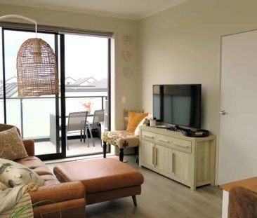 Hobsonville, 1 bedroom, $490 - Photo 4