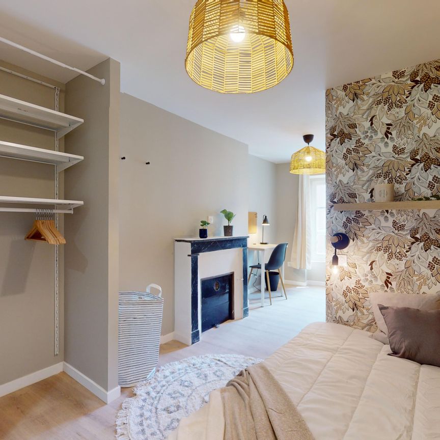 SAINTE CLAIRE S Roommate 3 Bedrooms at Clermont Ferrand - Photo 1
