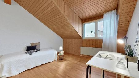 Attic apartment with cozy fireplace in Sonnenfeld - Photo 3