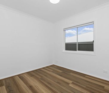 Brand-new two-bedroom duplex - Photo 3