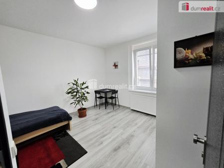 Pronájem bytu 1+kk 20 m2 - Fotografie 3