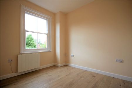 2 Bedroom - Lenten Street, Alton - Photo 2