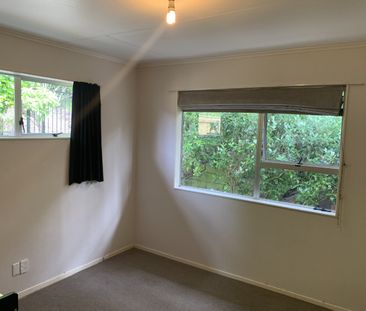 Sunny two bedroom with Great Views - Photo 2