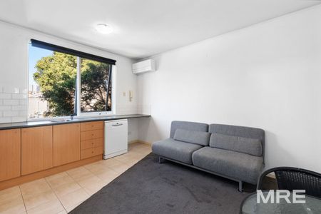 17/26 Brougham Street, North Melbourne - Photo 3