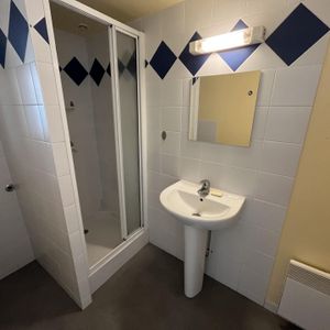 Location Appartement 1 pièce 22m² GRANVILLE 50400 - Photo 2