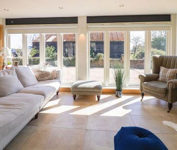 3 bedroom barn conversion to rent - Photo 2