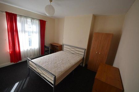 3 bedroom house share to rent - Photo 3