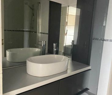 Appartement à louer 2 pièces 66.5m² - Photo 4