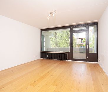 Am Ungererbad! Gepflegte 2-Zimmer-WHG mit EBK, Balkon, Aufzug und TG! - Photo 2