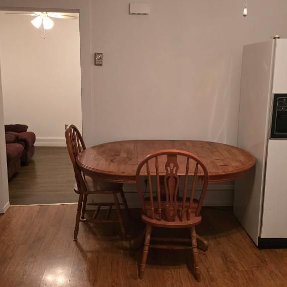 Beau 3½ à louer/Chauffé éclairé/Semi-meublé/Saint-Hyacinthe - Photo 1