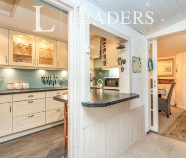 2 bedroom cottage to rent Castle Street, Portchester - Photo 3