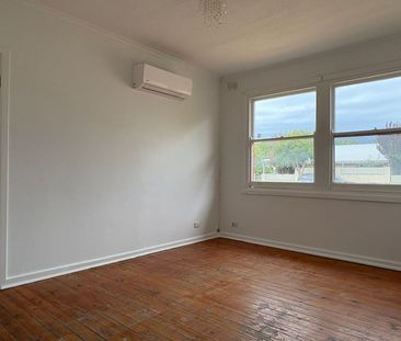 Fresh Semi Detached! - Photo 1