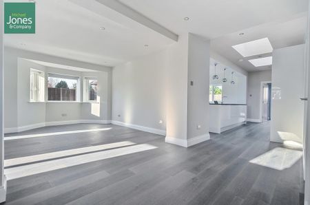 4 bedroom detached house to rent - Photo 3