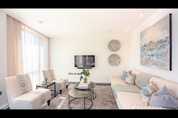 2 Bed Flat, Charles Clowes Walk, SW11 - Photo 1