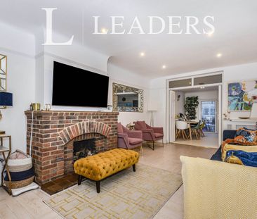 3 bedroom house to rent Shelvers Spur, KT20 - Photo 5