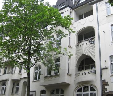 Hagen-Wehringhausen: Charmante 2 Zimmer-Altbau-Wohnung mit Balkon - Photo 1