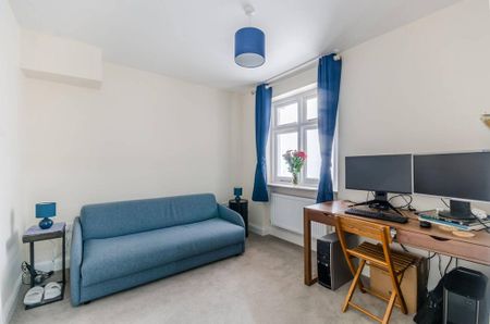 2 bedroom flat to rent - Photo 4