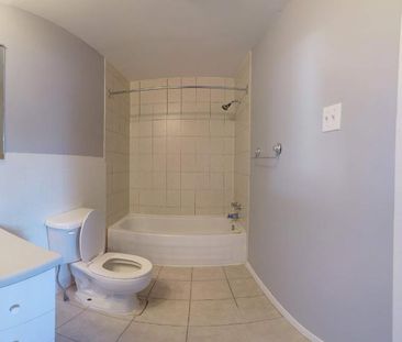 1 CH - 1 SDB - Québec - $876 /mo - Photo 4