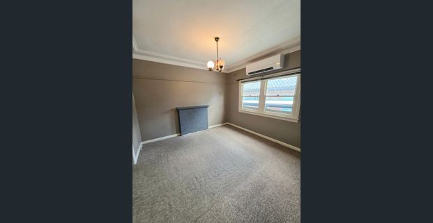 Spacious 3-Bedroom Family Home in the Heart of Roselands - Photo 1