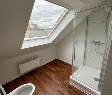 Helle Dachwohnung in Düsseldorf - Ideal für Singles oder Paare - Photo 4