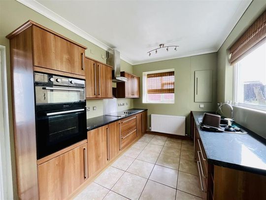 2 bedroom terraced house to rent - Photo 1