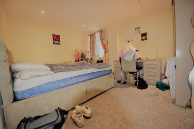 3 bedroom Flat in St Pauls Street, Leeds - Photo 5