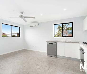 Stunning Brand New Two Bedroom Granny Flat In Family-Friendly Street! - Photo 2