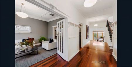 4 Bed, 2 Bath - Photo 2