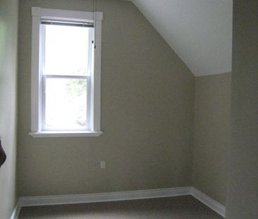 For Lease - 303 Pall Mall Street, London East, Ontario - Photo 3