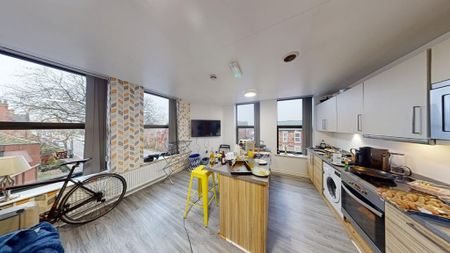 3 bedroom flat to rent - Photo 5