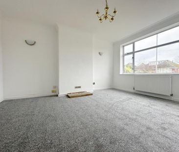 Semi Detached House - Photo 1