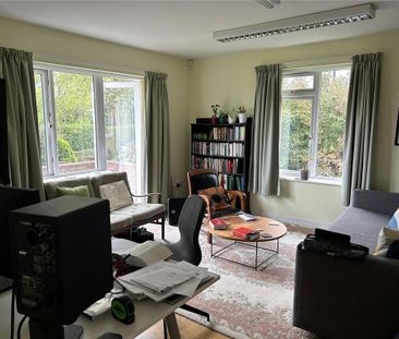 4 bedroom detached house to rent - Photo 2