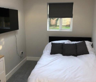 1 bedroom semi-detached house to rent - Photo 4