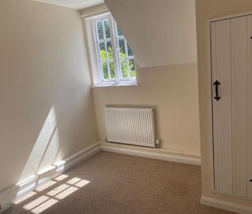 2 bedroom House To Let - Photo 2