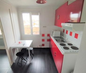 Location Appartement 1 pièce 31m² NIORT 79000 - Photo 4