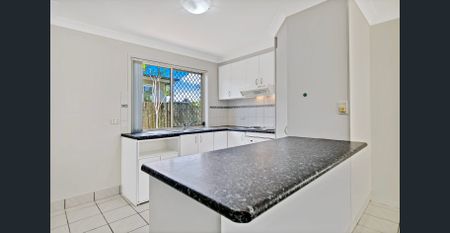 Air-Conditioned Townhouse in Central Location! - Photo 2