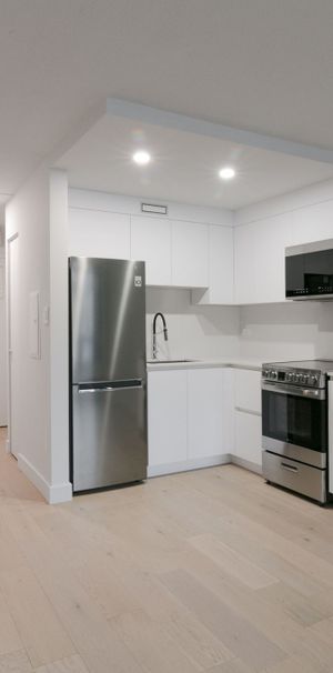 Brand New Unfurnished Studio Near Guy - Photo 1