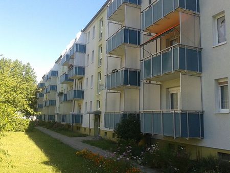 Moderne 2-Zimmer-Wohnung mit Balkon im 3.Obergeschoss in Merseburg Nord - Foto 5