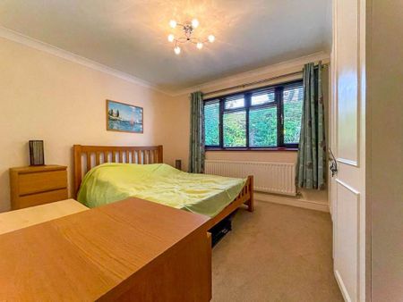 4 bedroom detached house to rent - Photo 5