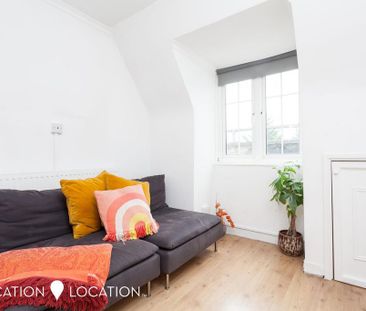 3 bedroom flat to rent - Photo 3