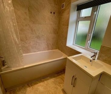 Peverell Close, Bristol - Photo 3