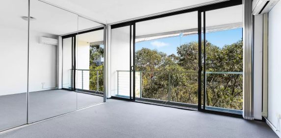 MGM MARTIN - TWO BEDROOM APARTMENT - Photo 2