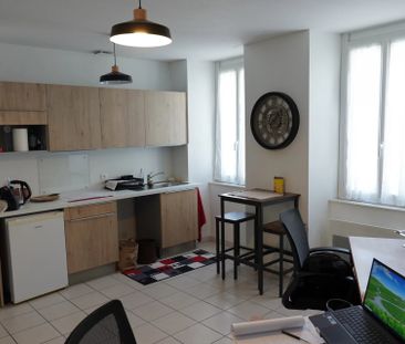 Location Appartement 2 pièces 37m² L ISLE JOURDAIN 32600 - Photo 3