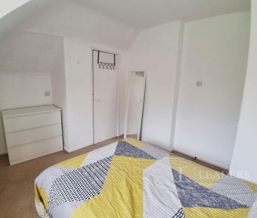 House share to rent - Photo 3