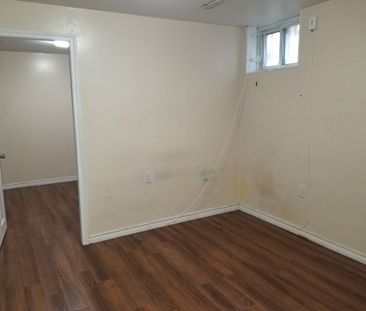 For Lease - 182 Confederation Drive Unit# Basement-1, Toronto, Ontario - Photo 3