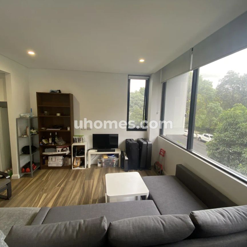 1 bed 1 bath - Photo 1